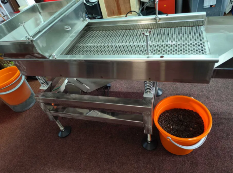 Selector seminte presa ulei filtru ulei + masina imbuteliere